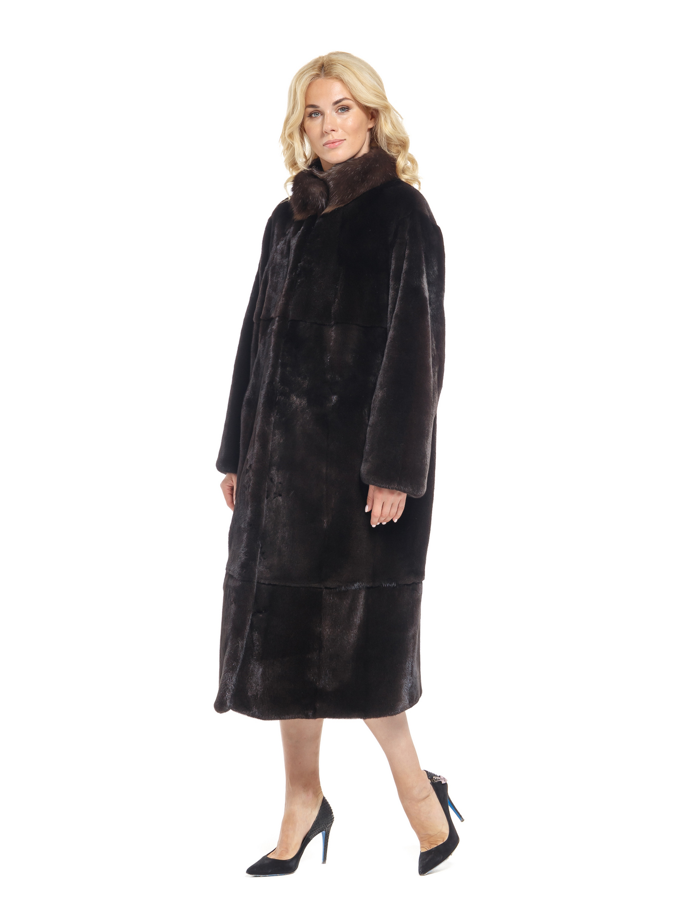 Женское пальто из меха норки с воротником, отделка из меха соболя